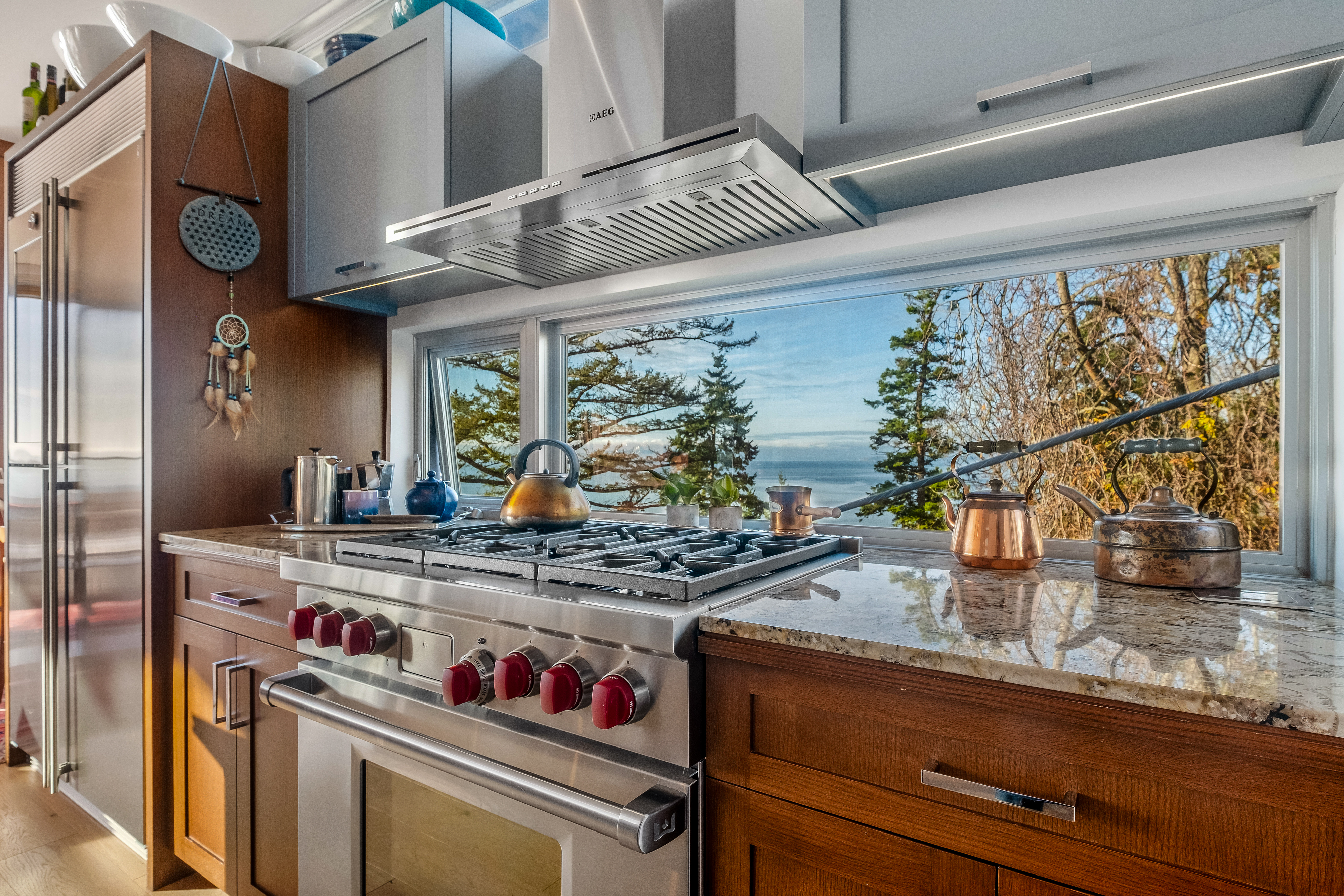 15046 Buena Vista Avenue